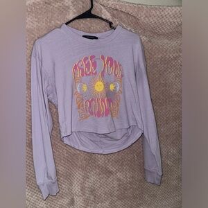 Cropped purple and pink sweatshirt #graphic tee
